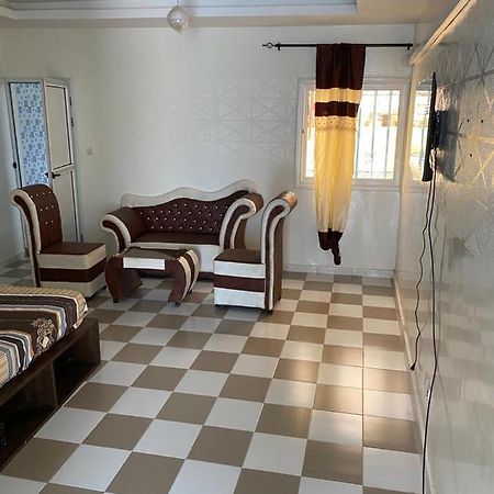 Studio Meuble 1 A Ouakam Comico Dakar Ngoại thất bức ảnh